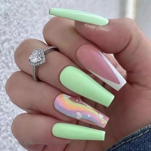 Идеи для тех, кто любит длинные ноготки и выделяться. 01