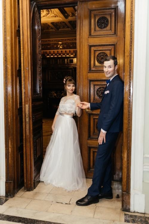 Однажды у знакомого из Архангельска увидела свадебные фото в очень красивом загсе. 04