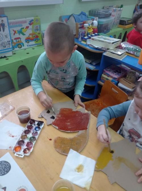 Лишь в том случае, если у вас появился безцветный котейка, приглашайте грумера! 01