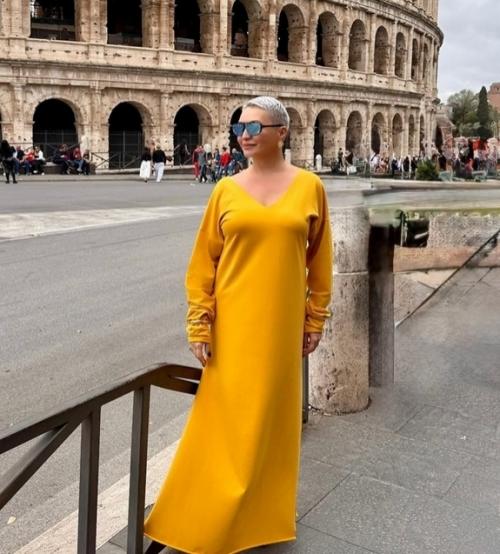 Катя лель исполнила мечту дочери и привезла ее в Италию.  