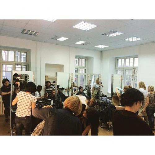 Виктория Пахомова посетила трехнедельный семинар в московской академии парикмахеров и стилистов Artemlubimov! 09