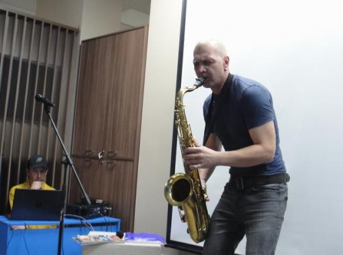 Несмотря на внезапно начавшуюся по-настоящему зимнюю метель (12. 05 Несмотря на внезапно начавшуюся по-настоящему зимнюю метель (12. 05