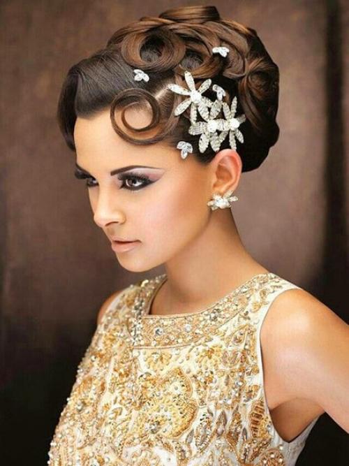 Новогодняя прическа?  Новогодний стиль просто обязан быть изящным, красивым и незабываемым. 03