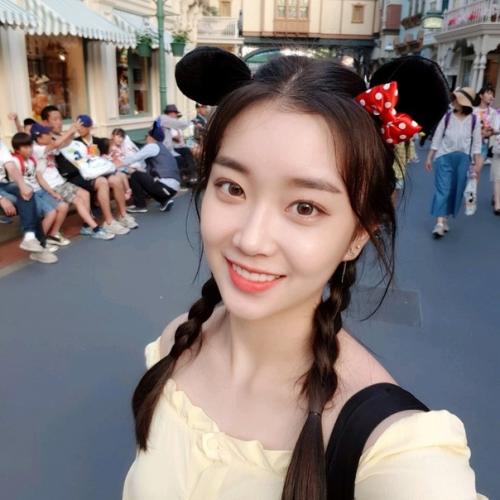 Подруга джей из Stayc делится ее старыми фотографиями. 02 Подруга джей из Stayc делится ее старыми фотографиями. 02