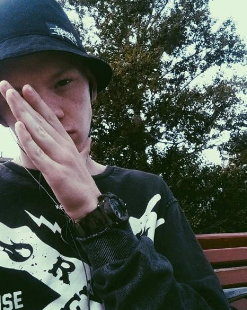 Интересно, а что думают люди, которые меня совсем не знают? 03