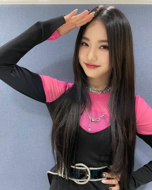 Подруга джей из Stayc делится ее старыми фотографиями. 03 Подруга джей из Stayc делится ее старыми фотографиями. 03