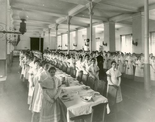 Как праздновали новый год в институтах благородных девиц. 06