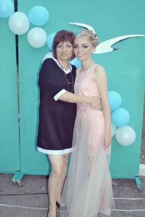 Мамочка, сегодня в этот самый главный день в моей жизни, я хочу сказать тебе самые главные слова. 03 Мамочка, сегодня в этот самый главный день в моей жизни, я хочу сказать тебе самые главные слова. 03