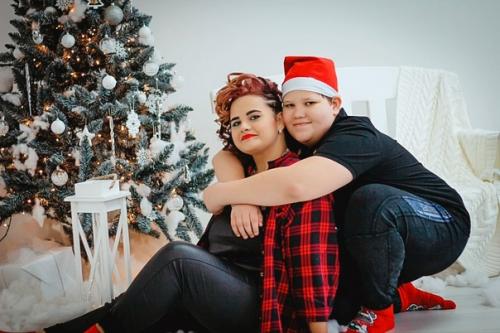 Новогодние снимки, они такие семейные, тёплые, красивые. 01
