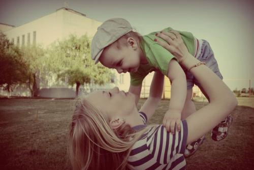 Мамочка, сегодня в этот самый главный день в моей жизни, я хочу сказать тебе самые главные слова. 04 Мамочка, сегодня в этот самый главный день в моей жизни, я хочу сказать тебе самые главные слова. 04