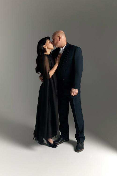 Это мои мама и папа. 03