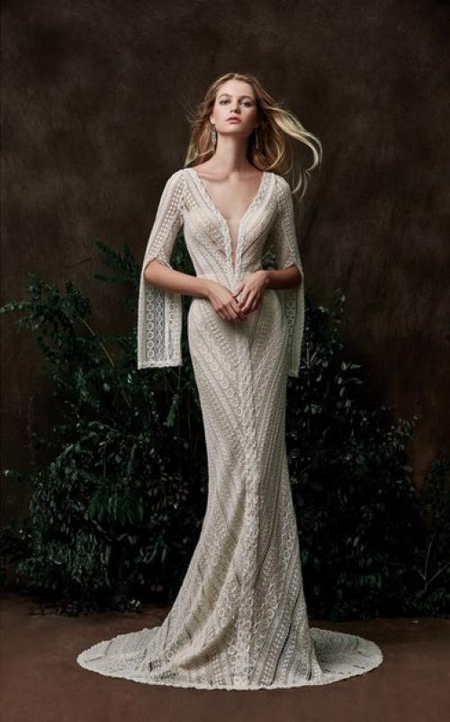 Естественный макияж, натуральная красота, незамысловатая прическа, платье подчеркивает хрупкость и чистоту. 07