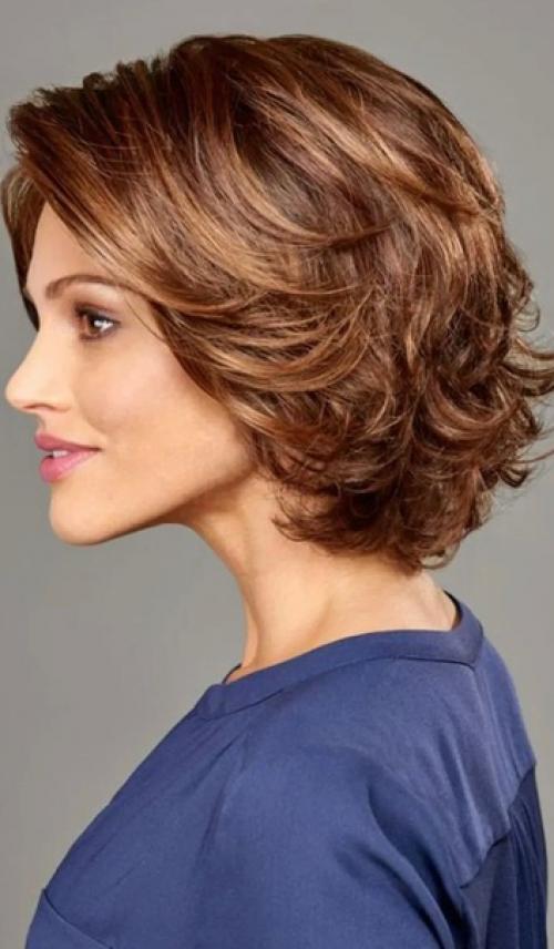 Небольшая подборка красивых стрижек, которые красиво будут лежать в кудрявых локонах. 05