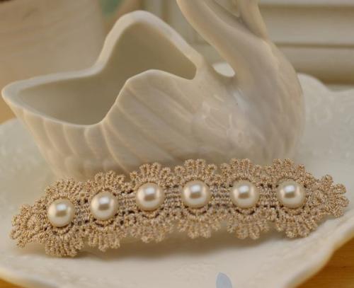 История заколки для волос. История заколки. В древнем Египте заколки незаменимой вещью были.