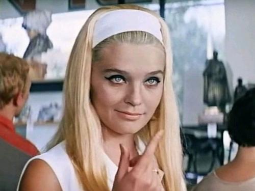 5 лучших бьюти - образов из советских фильмов? 05 5 лучших бьюти - образов из советских фильмов? 05