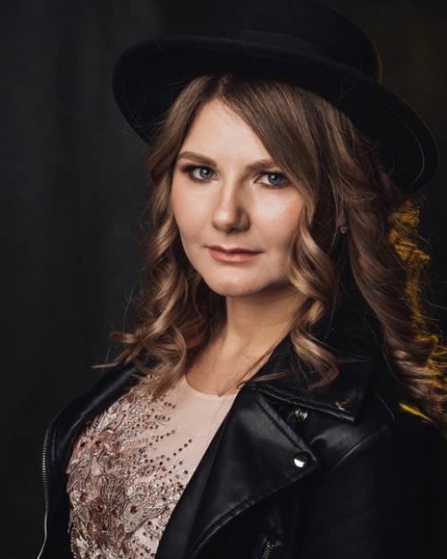 Волнуешься на ФОТОСЕССИИ?  Каждый человек в своей жизни хоть раз с фотосессией сталкивался. 02