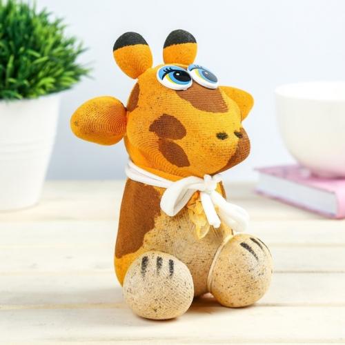 Травянчик это веселый сувенир для детей и взрослых, изготовленный вручную, из которого прорастает газонная трава. 01