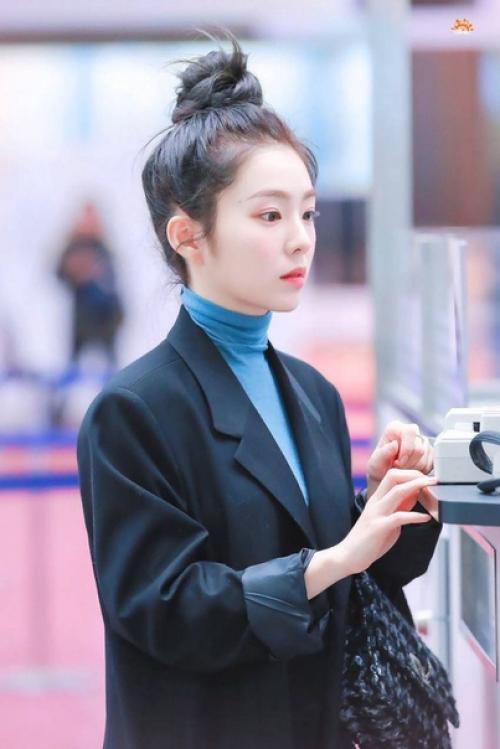 Запрос!   Гигантская шишечка из волос Айрин. 01 Запрос!   Гигантская шишечка из волос Айрин. 01