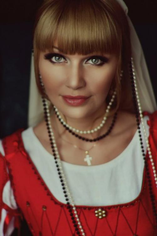 Прическа на маскарад. Masquerade. Passione.
Дорогие!