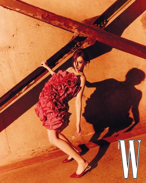 Ниннин из Aespa для W Korea x Bvlgari (иллюстрированное издание за май 2025 г. ). 02 Ниннин из Aespa для W Korea x Bvlgari (иллюстрированное издание за май 2025 г. ). 02
