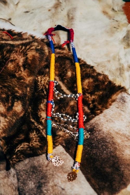 У всех народов мира существует множество поверий, связанных с волосами. 01