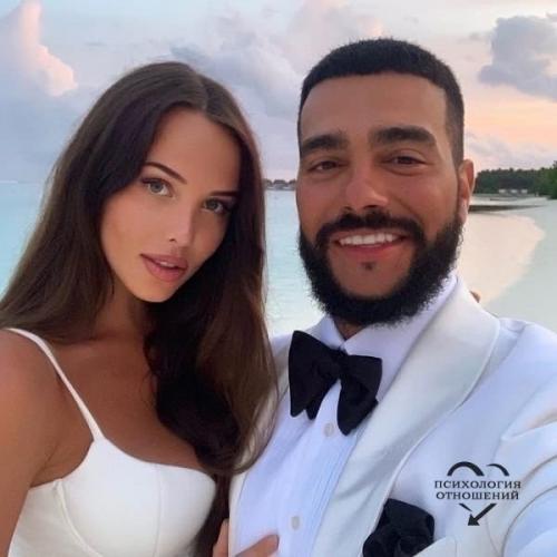 Такие красивые были вместе, но, увы, таких пар больше не существует. 06