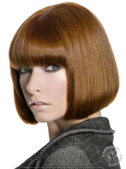 Стрижка каре.  Стрижка каре возникла давно и уже на протяжении тысячелетий она продолжает оставаться довольно популярной и распространенной. 06 Стрижка каре.  Стрижка каре возникла давно и уже на протяжении тысячелетий она продолжает оставаться довольно популярной и распространенной. 06