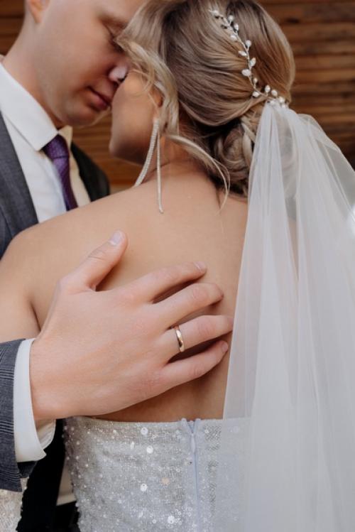 После прочтения тебе захочется запечатлеть свадебное утро. 08