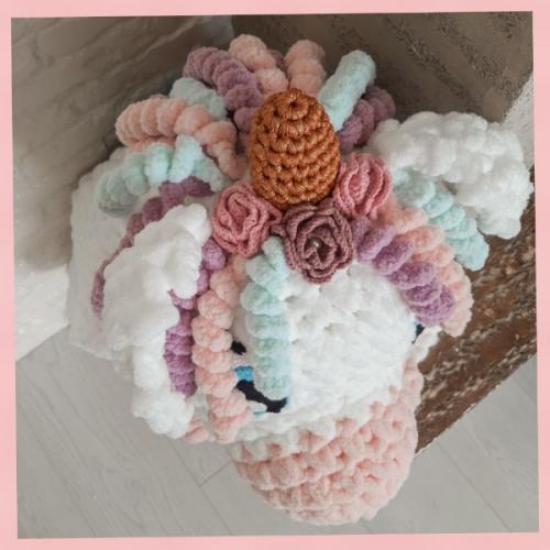 Милашка мия. Единорожка уже сидит на чемодане и готова отправиться к своей принцессе. 01