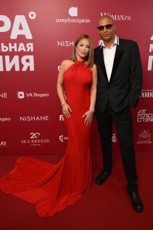 Минувшим вечером состоялась церемония жара Music Awards - настоящий праздник музыки и гламура.  