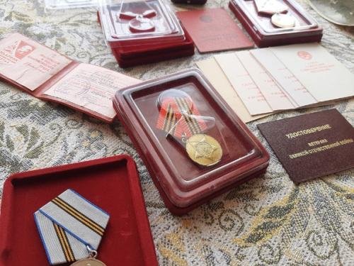 О чем шумят тополя. 02