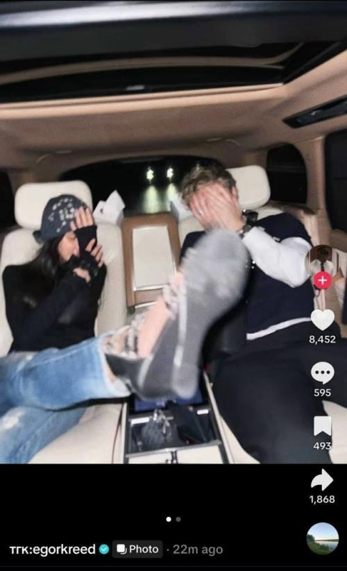 Егор крид опубликовал снимки с девушкой, которая сильно напоминает валю карнавал. 01