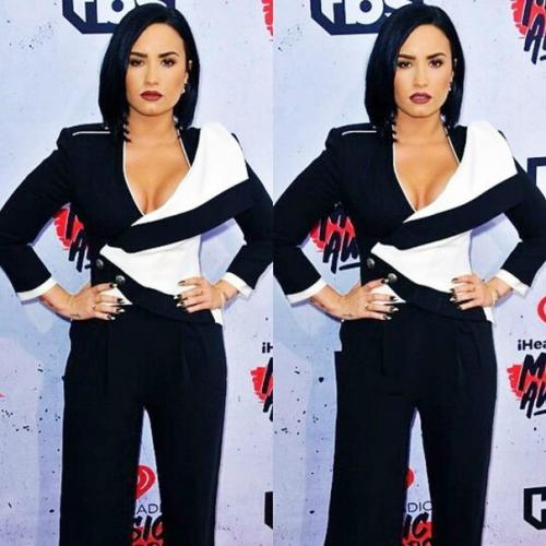 - Наконец - то запостила хаха. 02