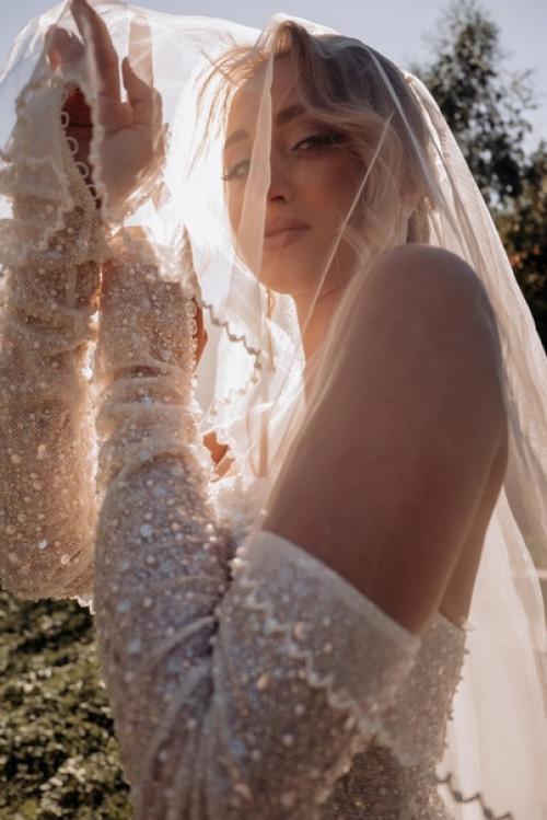 После прочтения тебе захочется запечатлеть свадебное утро. 04