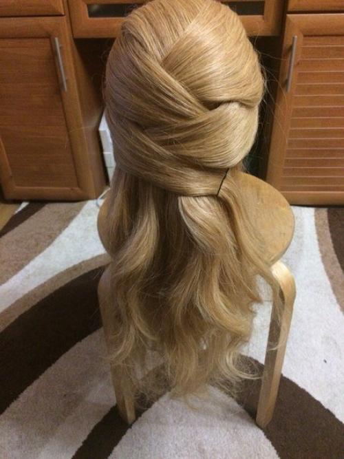 Учимся делать красивую прическу. 05