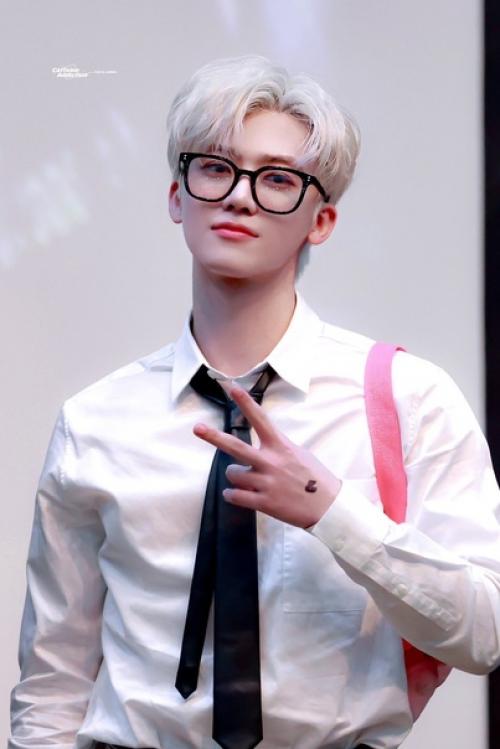 Instiz на Джэмин хорошо справляется с сушкой. 01 Instiz на Джэмин хорошо справляется с сушкой. 01