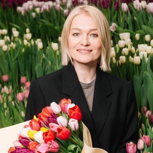 Немного весеннего настроения от наших звезд. 03