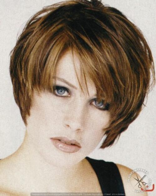 Стрижка каре.  Стрижка каре возникла давно и уже на протяжении тысячелетий она продолжает оставаться довольно популярной и распространенной. 07 Стрижка каре.  Стрижка каре возникла давно и уже на протяжении тысячелетий она продолжает оставаться довольно популярной и распространенной. 07