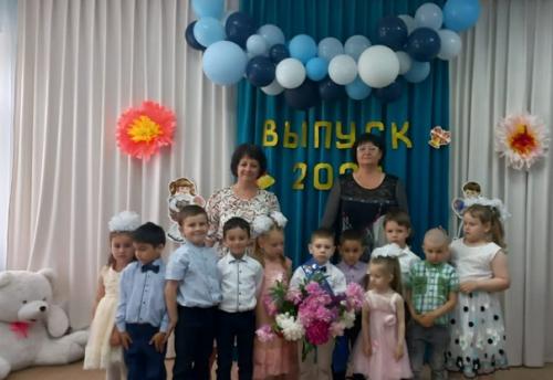 30 мая 2023 года в стенах мбдоу детский сад N 17ручеёк состоялся праздник выпускной - 2023. 03