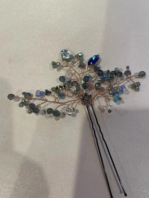 В преддверии выпускных делаю украшения в прическу из бисера и бусин! 01