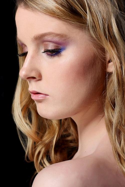 Выберу по репосту! 01