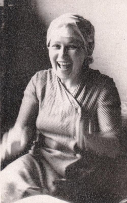 Снова листаю альбомы Клавдии Александровны савкиной, пытаюсь представить какие-то моменты её судьбы. 05