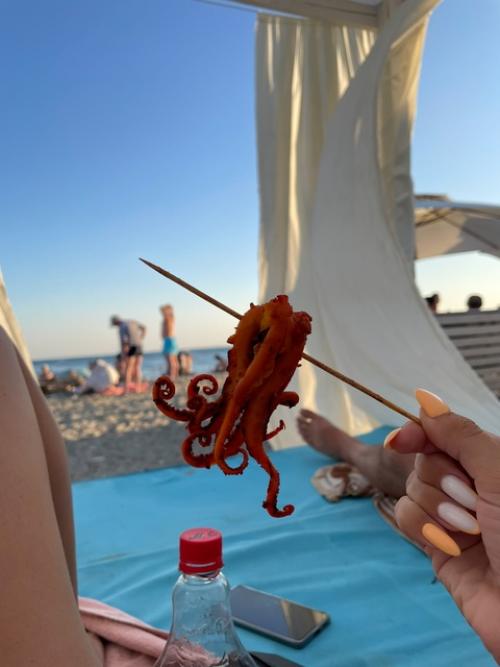 Расскажу немного об этой подборке кадров. 03