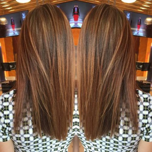 До-сильно отросшие серые корни, по длине коричневый, на концах рыжий. 01