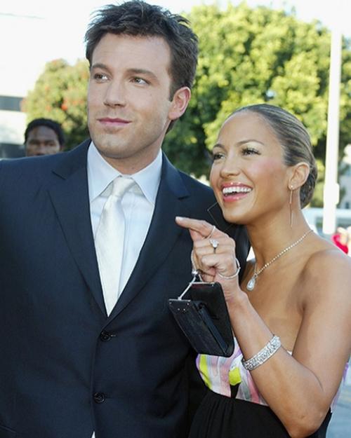 Воссоединение Дженнифер Лопес и Бена аффлека спустя 17 лет об этом трубят все западные СМИ. 05