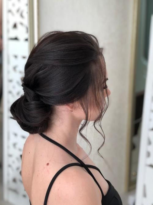 Вечерний очаровательный пучок станет лучшим завершением для торжественного облика - будь то свадьбы в образе невесты, для выпускного, дня рождения. 03