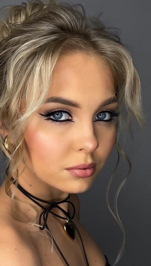 На самом деле здесь можно прикрепить Горазде больше красивых фото, но оставлю эти. 01