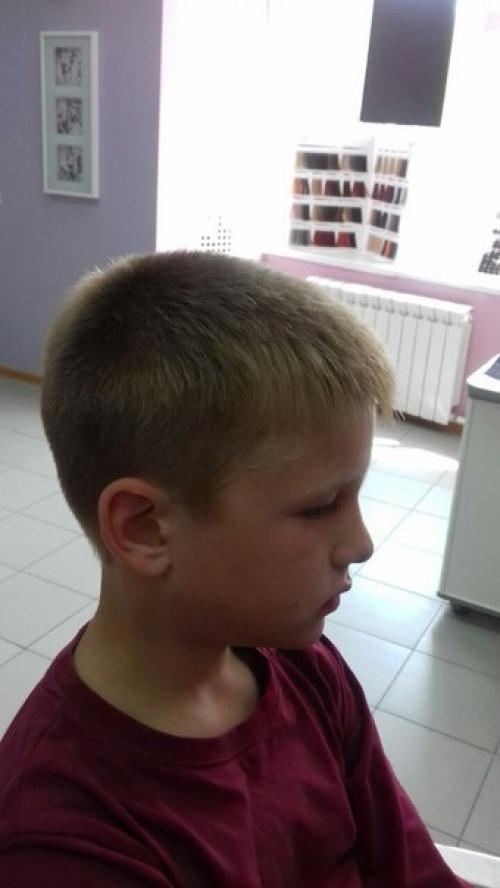 Детский выпускной.   Май - красивый весенний месяц: много зелени, цветов. 04