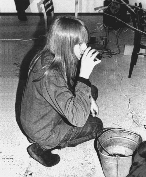 Я думаю, если бы Янка Дягилева узнала бы, что о ней будет писать стилист, как об иконе стиля, она была бы ошарашена, скажем так. 07 Я думаю, если бы Янка Дягилева узнала бы, что о ней будет писать стилист, как об иконе стиля, она была бы ошарашена, скажем так. 07