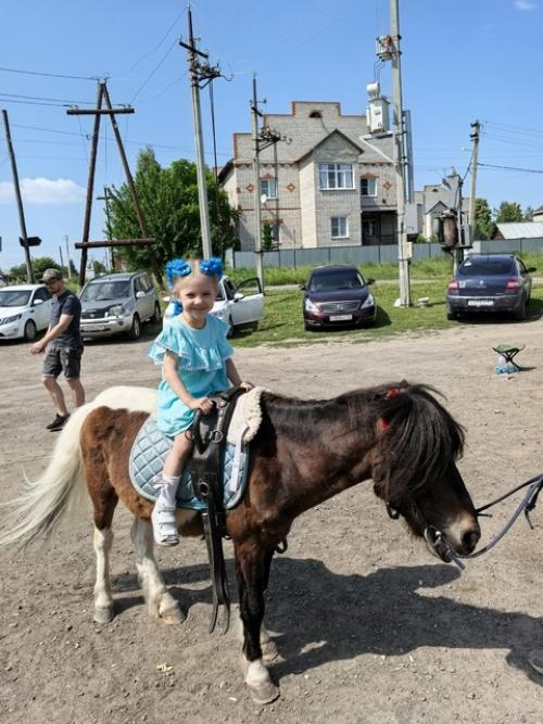 Быстрая и эфектная прическа - съемные косы для детей и взрослых. 04